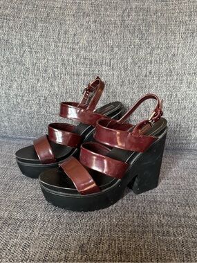 Forever 21 Burgundy Patent Platform Sandals Chunky Heel
